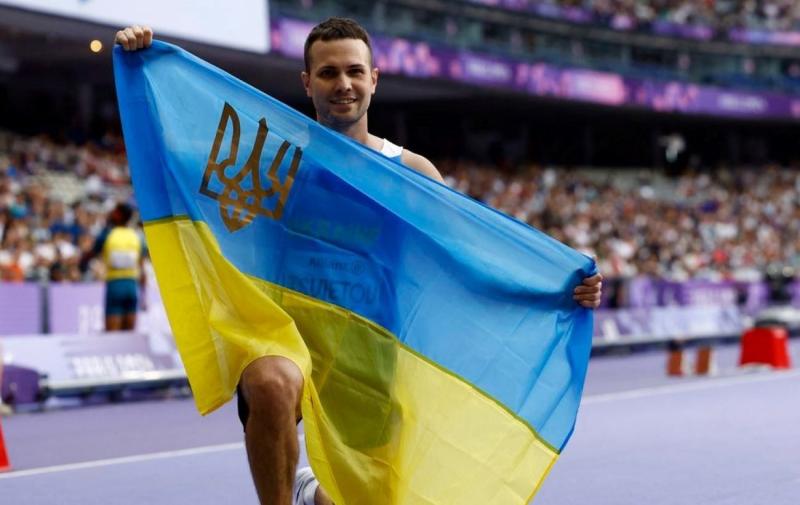 Українець Цвєтов здобув титул дворазового чемпіона на Паралімпійських іграх 2024 року.